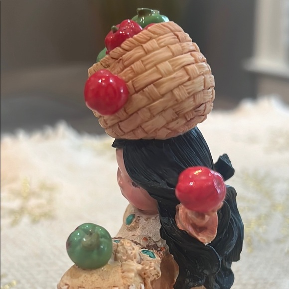 Friends of the Feather “She Who Shares Bushels” Vintage Enesco 1995 - Picture 9 of 16